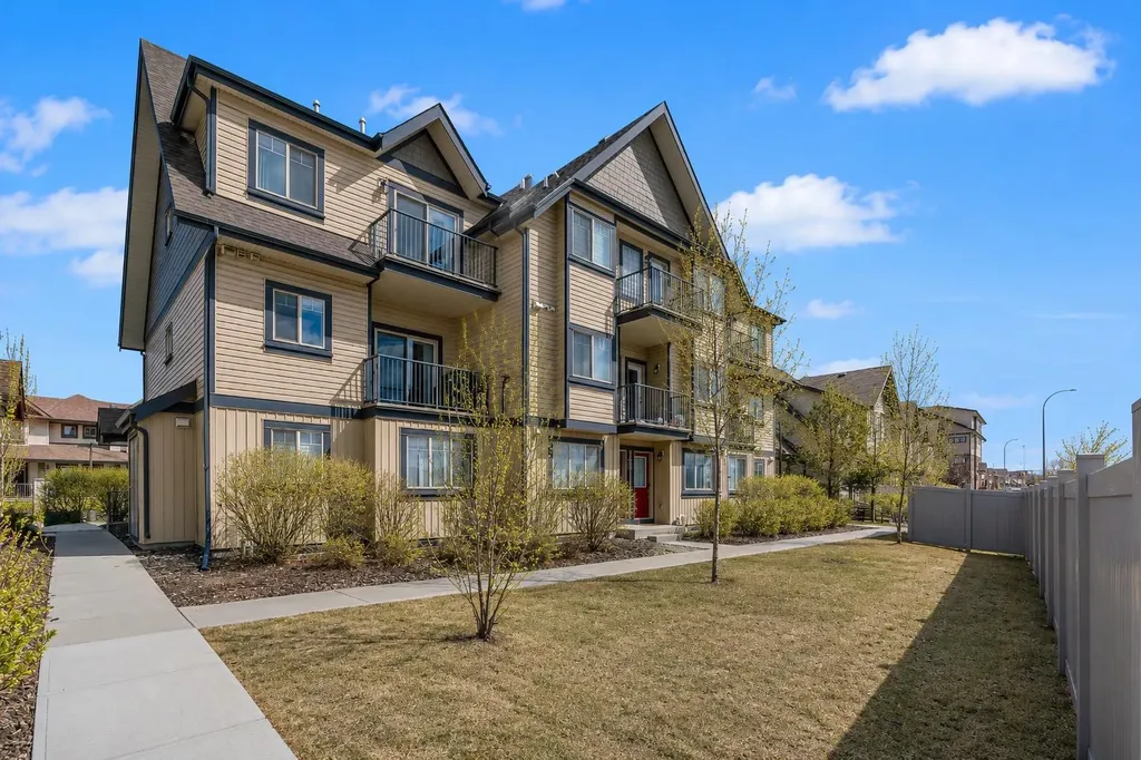 121 Copperpond Common SE Calgary AB T2Z 5B6