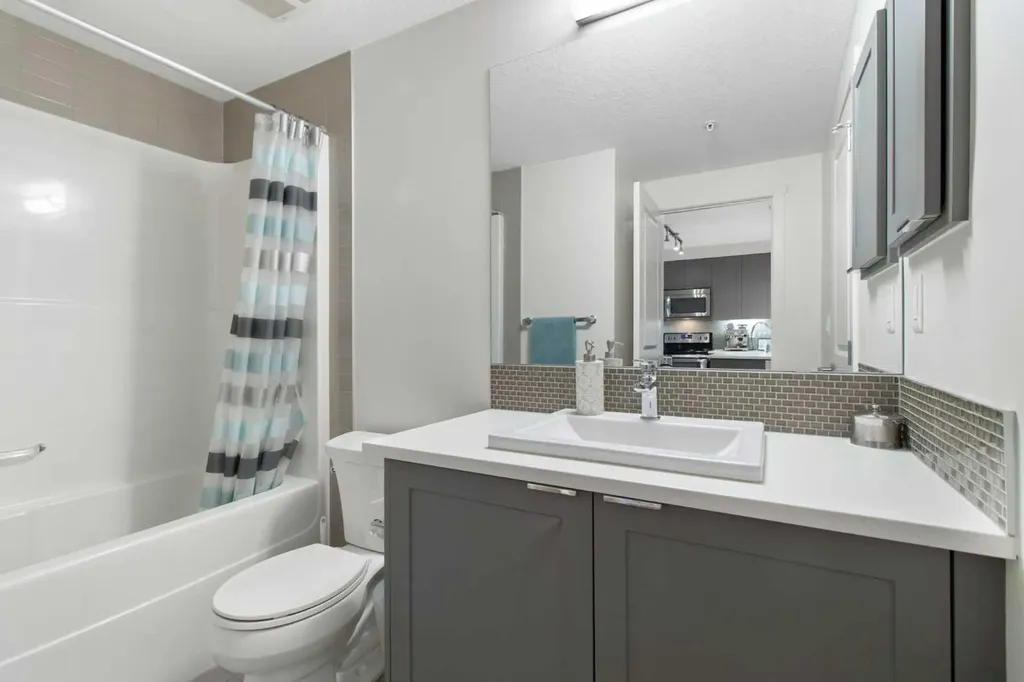 25 Auburn Meadows Avenue SE Calgary AB T3M 2L3