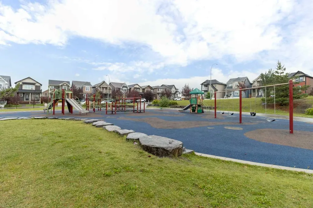25 Auburn Meadows Avenue SE Calgary AB T3M 2L3