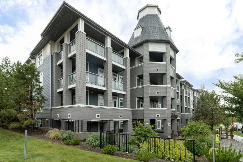25 Auburn Meadows Avenue SE Calgary AB T3M 2L3