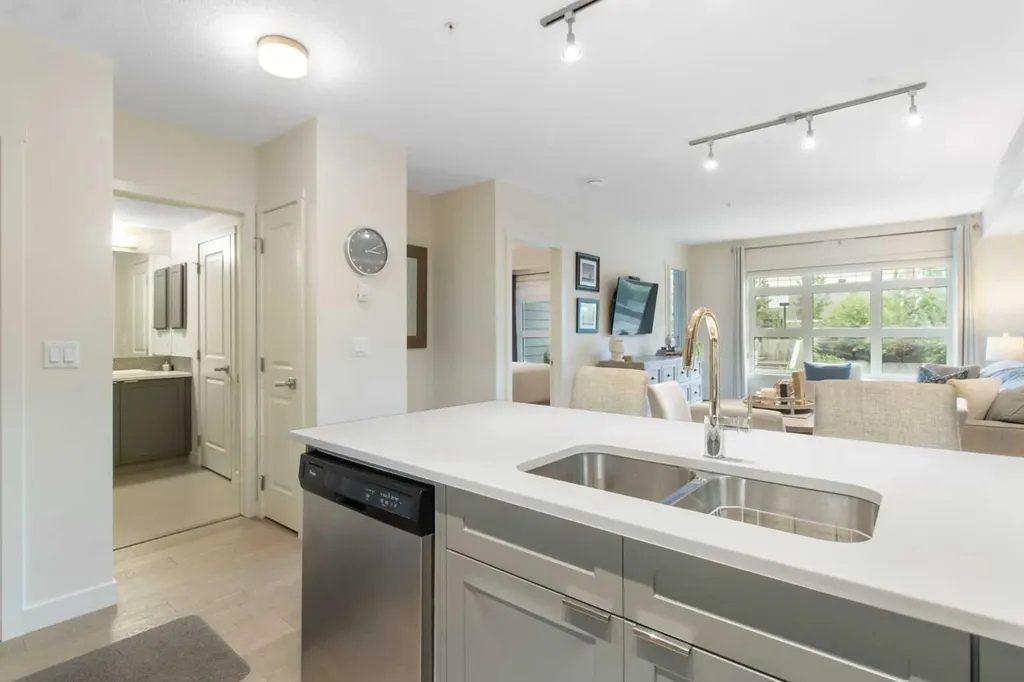 25 Auburn Meadows Avenue SE Calgary AB T3M 2L3