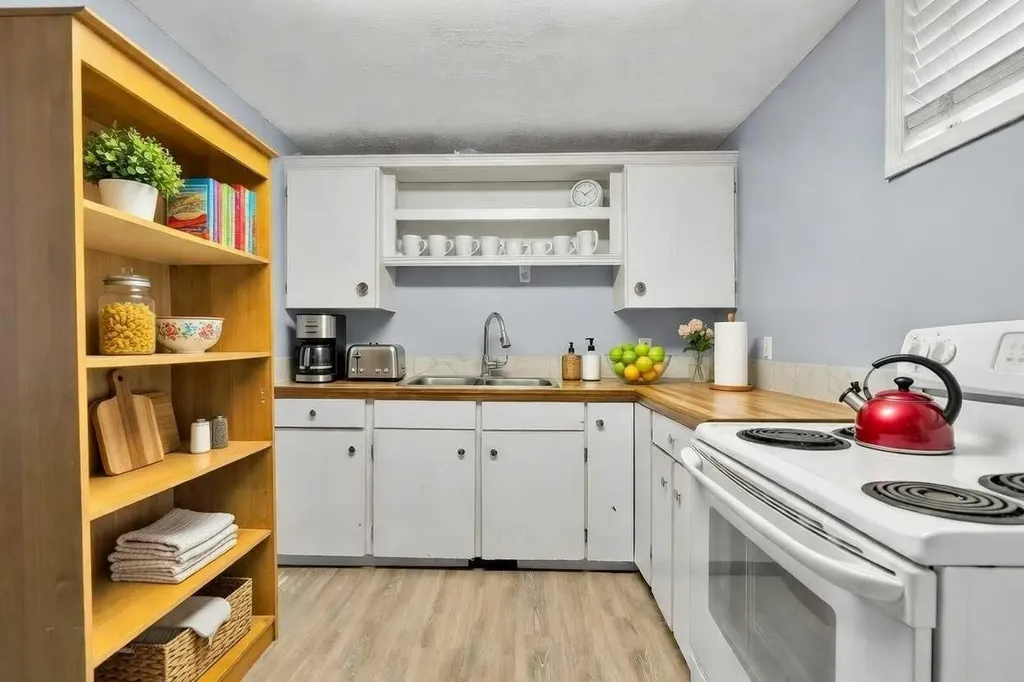 4617 Stanley Road SW Calgary AB T2S 2R1