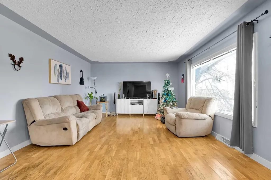 4617 Stanley Road SW Calgary AB T2S 2R1