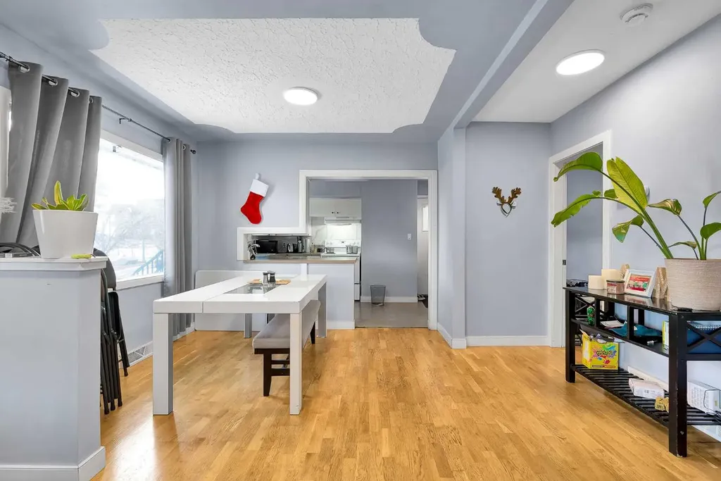 4617 Stanley Road SW Calgary AB T2S 2R1