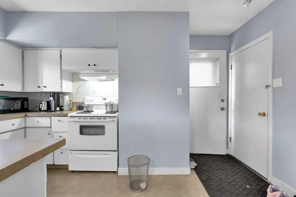 4617 Stanley Road SW Calgary AB T2S 2R1