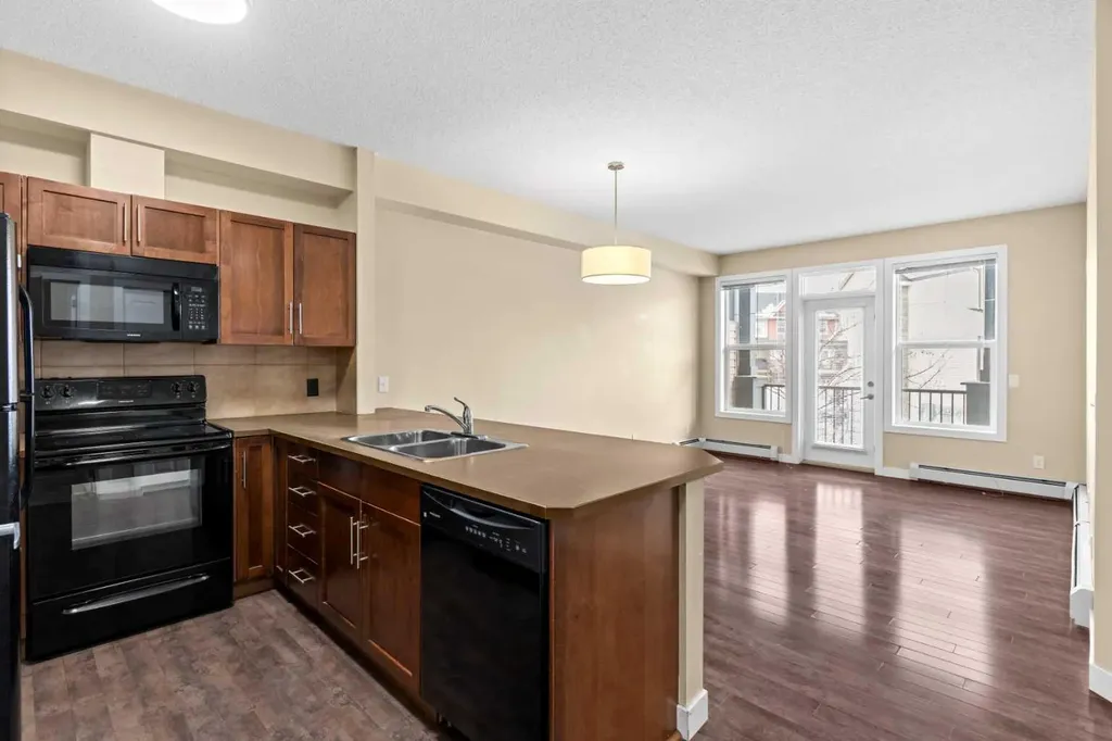 10 Panatella Road NW Calgary AB T3K 0V4