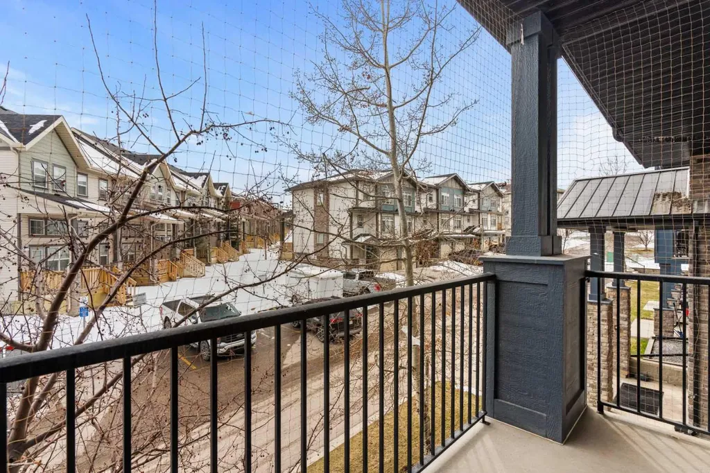 10 Panatella Road NW Calgary AB T3K 0V4