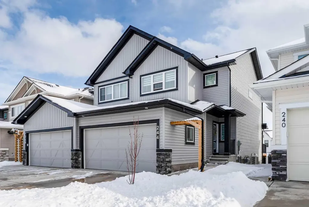244 Heritage Heights Cochrane AB T4C 3A7