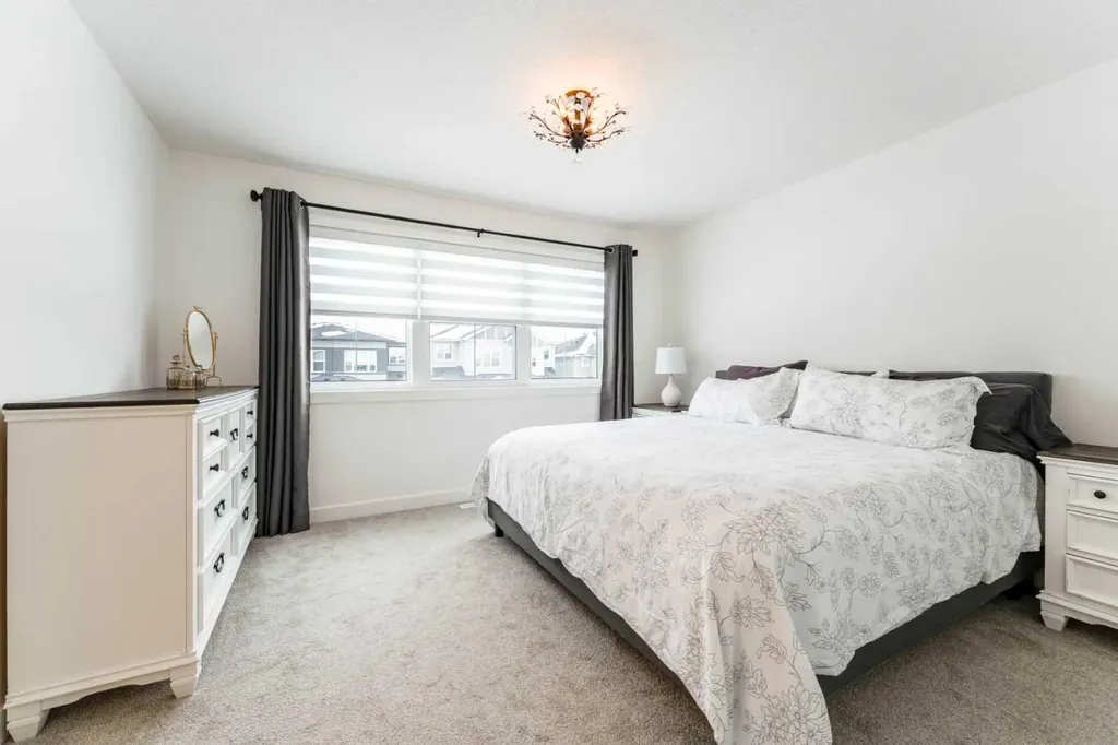 244 Heritage Heights Cochrane AB T4C 3A7