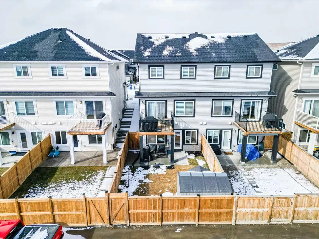 244 Heritage Heights Cochrane AB T4C 3A7