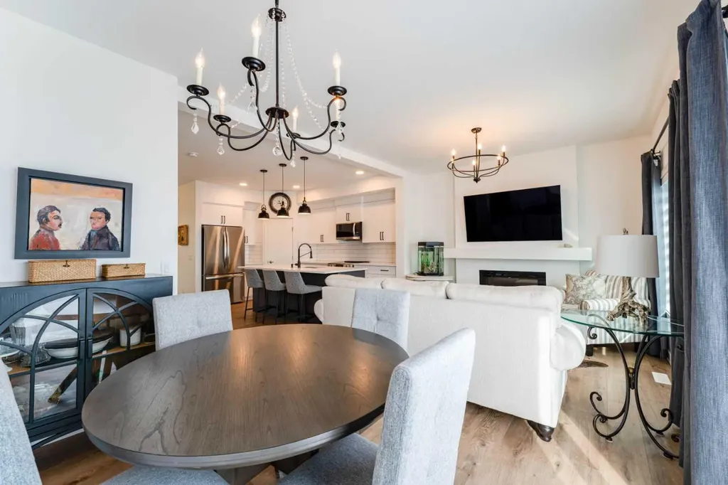 244 Heritage Heights Cochrane AB T4C 3A7