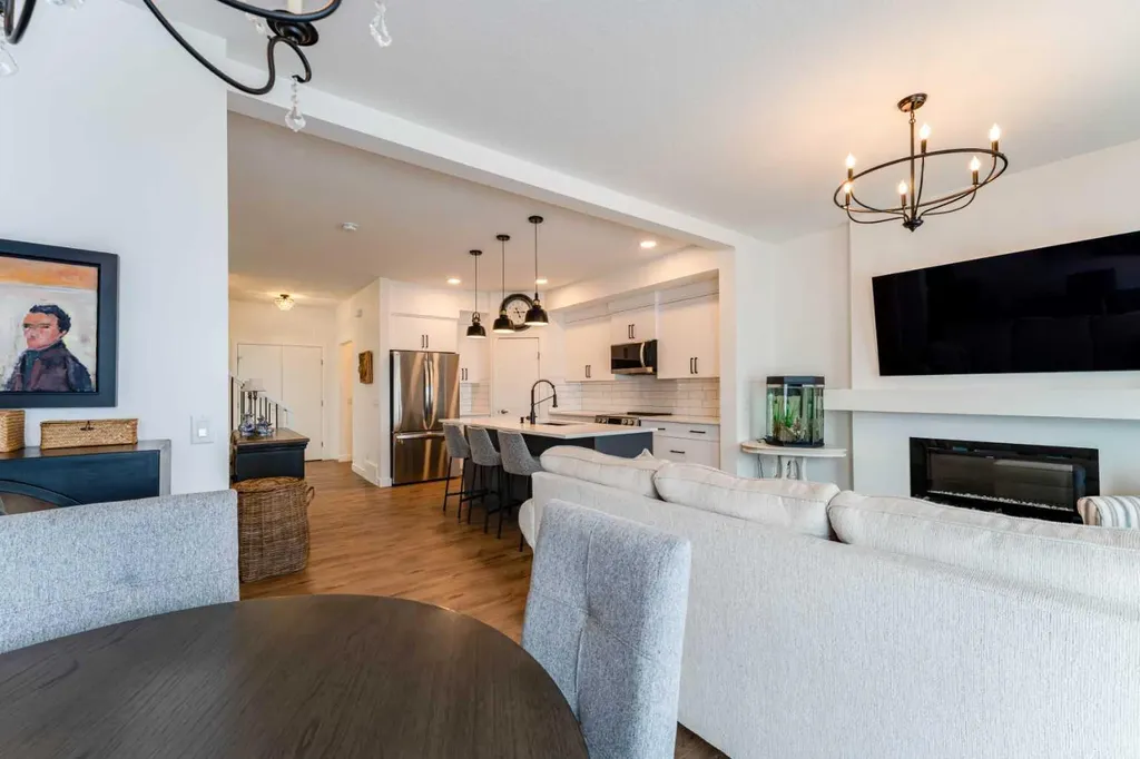 244 Heritage Heights Cochrane AB T4C 3A7