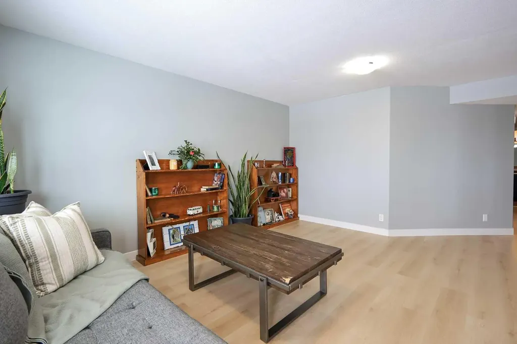 112 Eastpointe Drive Blackfalds AB T4M 0B1