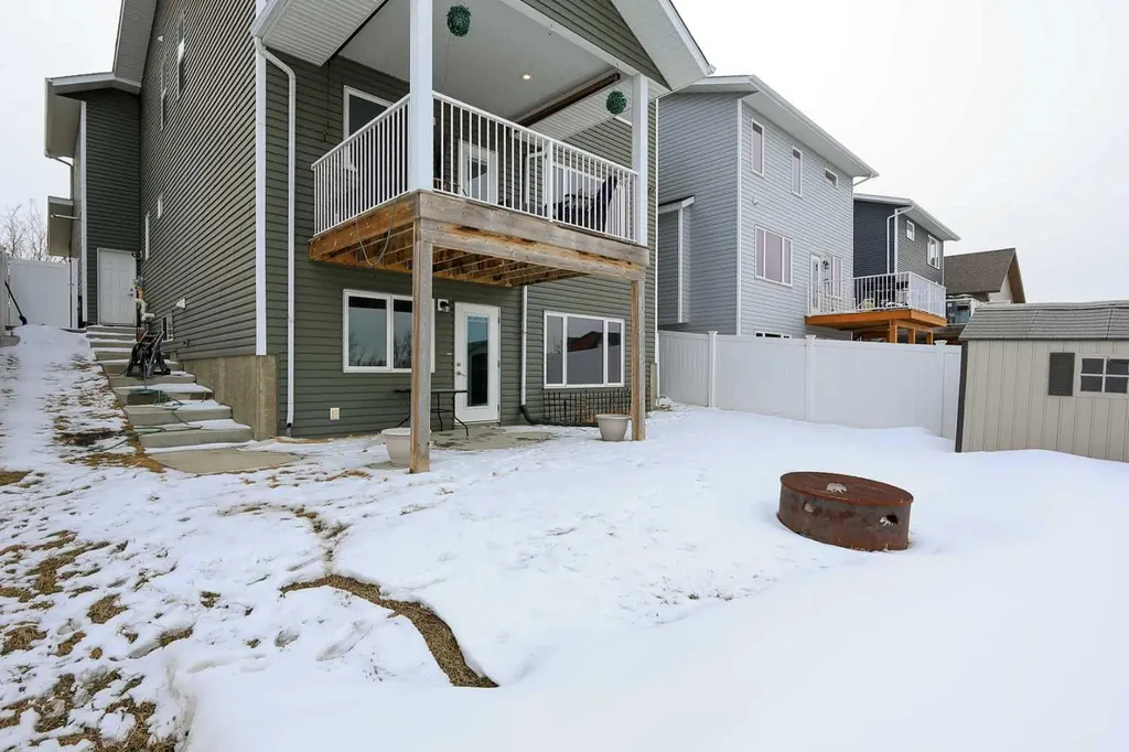 112 Eastpointe Drive Blackfalds AB T4M 0B1