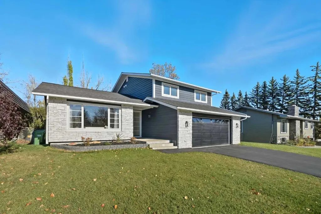 1016 Mapleglade Drive SE Calgary AB T2G 2G6