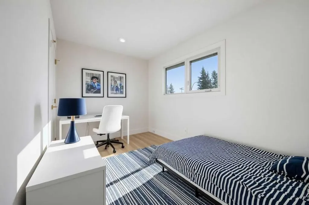 1016 Mapleglade Drive SE Calgary AB T2G 2G6