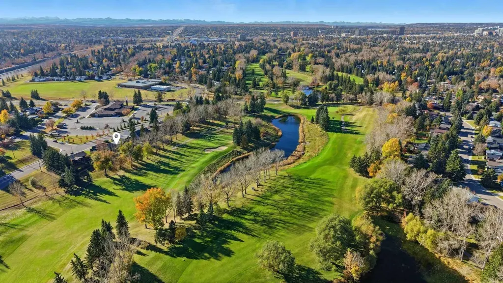 1016 Mapleglade Drive SE Calgary AB T2G 2G6
