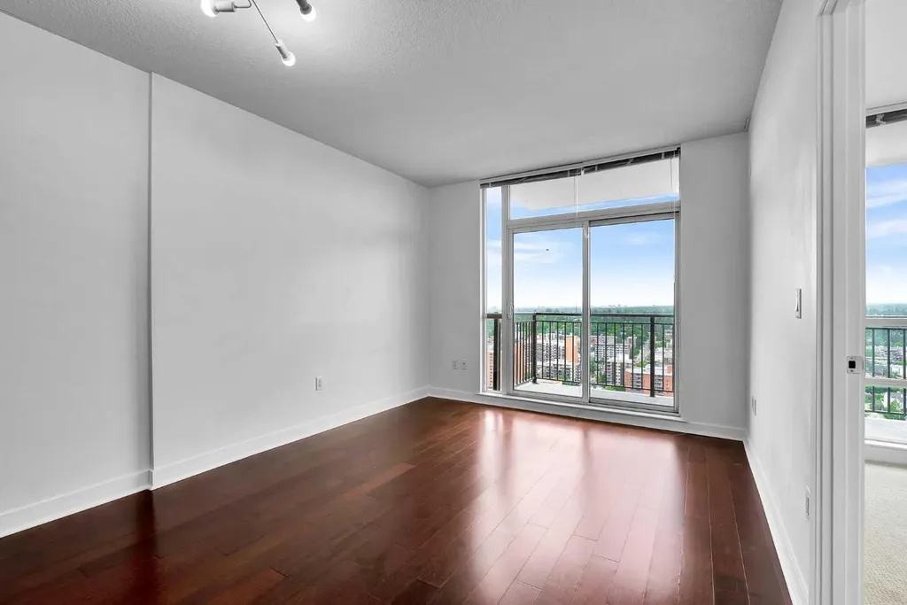1118 12 Avenue SW Calgary AB T2R0X4