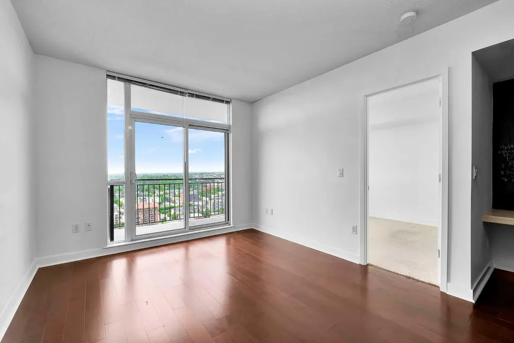 1118 12 Avenue SW Calgary AB T2R0X4