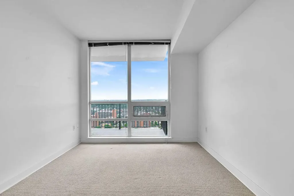 1118 12 Avenue SW Calgary AB T2R0X4