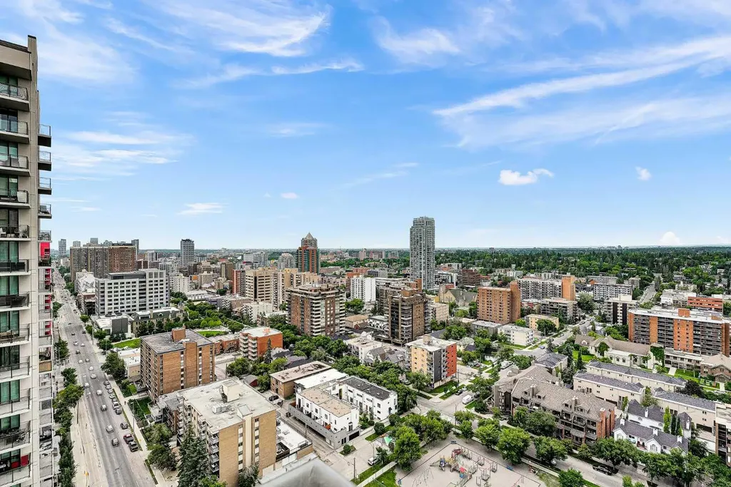 1118 12 Avenue SW Calgary AB T2R0X4