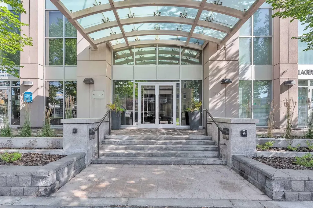 1118 12 Avenue SW Calgary AB T2R0X4