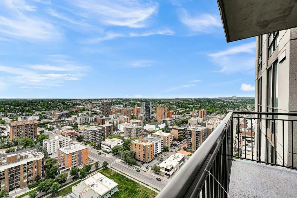 1118 12 Avenue SW Calgary AB T2R0X4