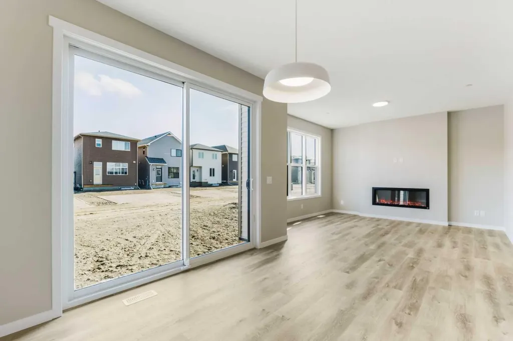 302 Hotchkiss Common SE Calgary AB T3S 0N5