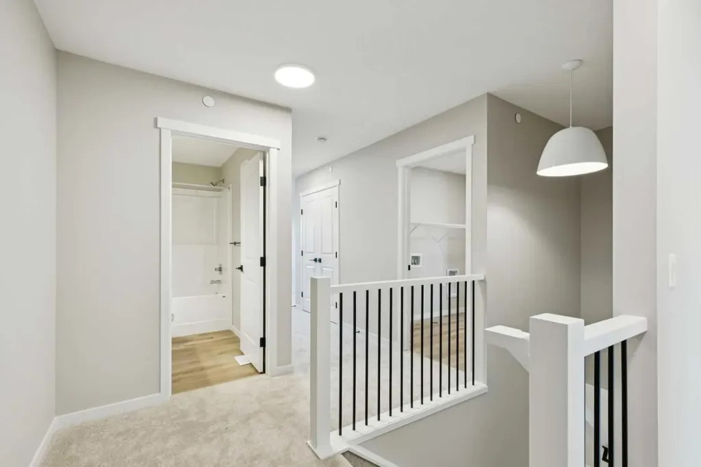 302 Hotchkiss Common SE Calgary AB T3S 0N5