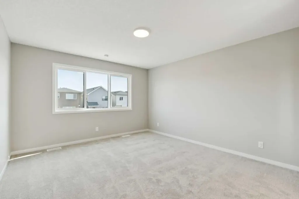 302 Hotchkiss Common SE Calgary AB T3S 0N5