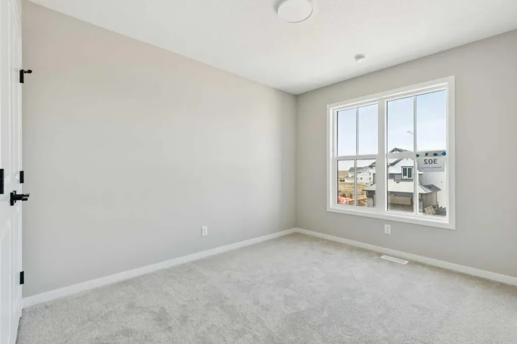 302 Hotchkiss Common SE Calgary AB T3S 0N5