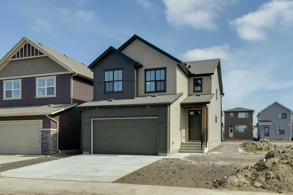 302 Hotchkiss Common SE Calgary AB T3S 0N5