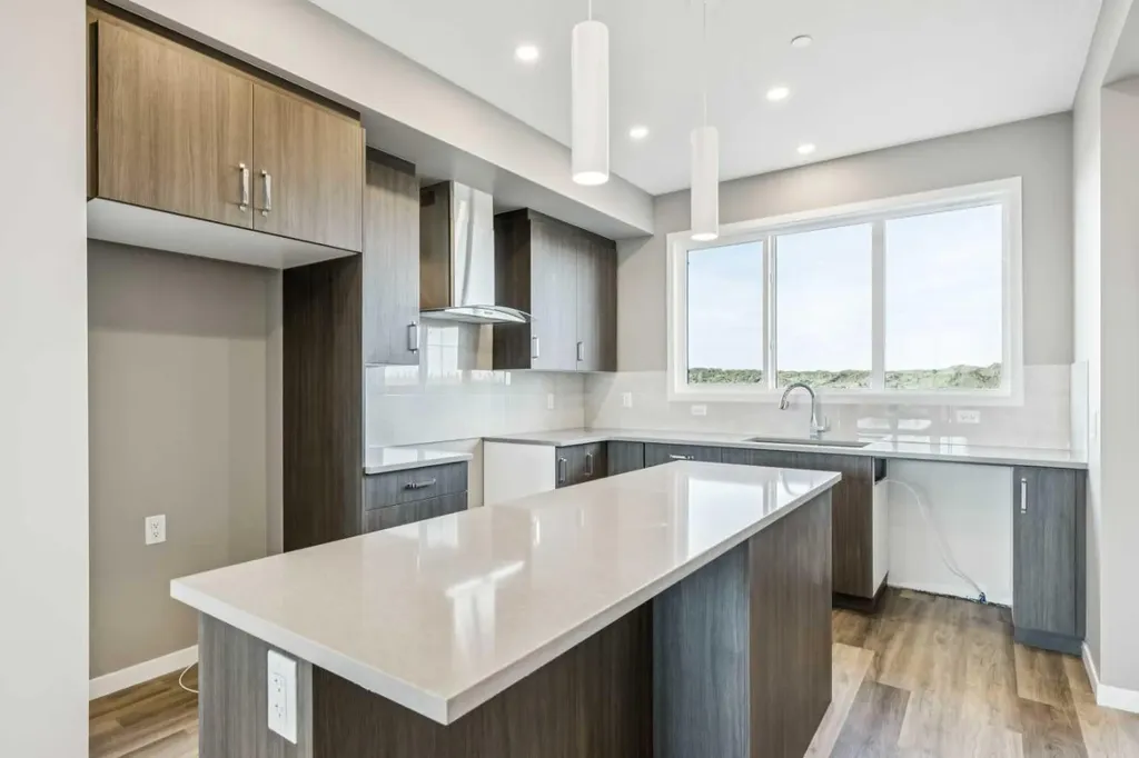 205 Hotchkiss Road SE Calgary AB T3S 0T9