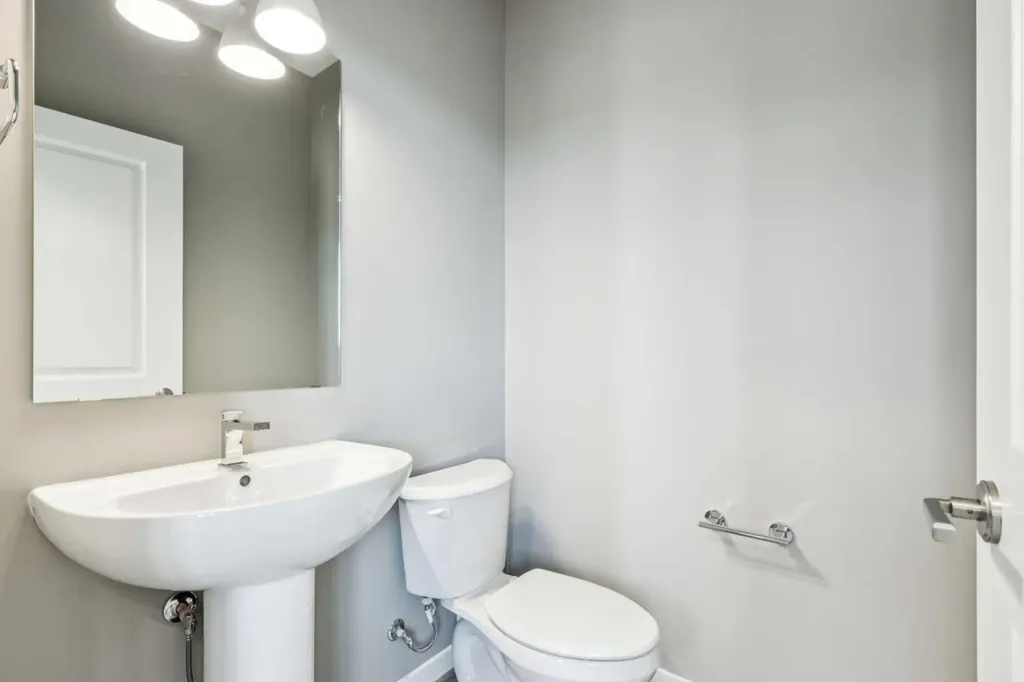205 Hotchkiss Road SE Calgary AB T3S 0T9