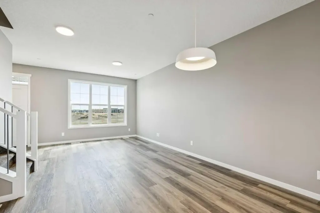 205 Hotchkiss Road SE Calgary AB T3S 0T9