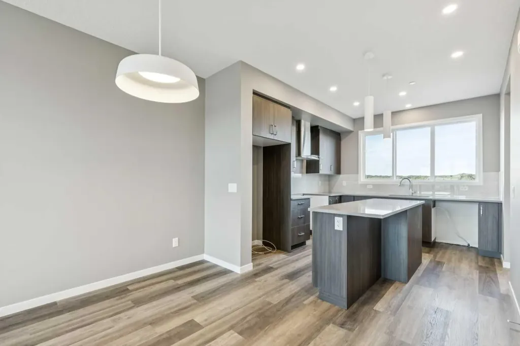 205 Hotchkiss Road SE Calgary AB T3S 0T9