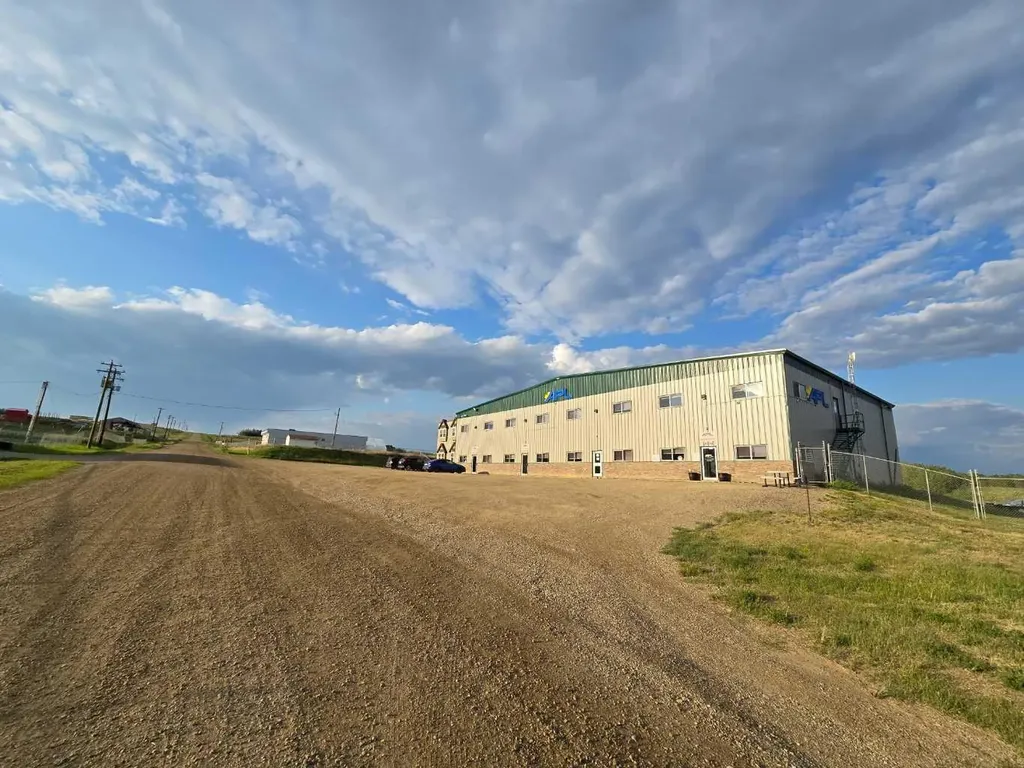 8703 75 Street Peace River AB T8S 1S4