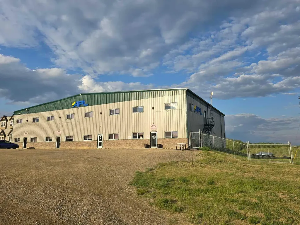 8703 75 Street Peace River AB T8S 1S4