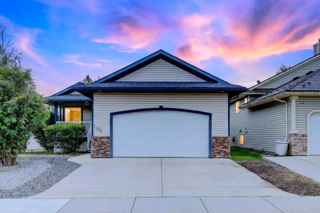 106 Cambridge Glen Drive Strathmore AB T1P 1W1