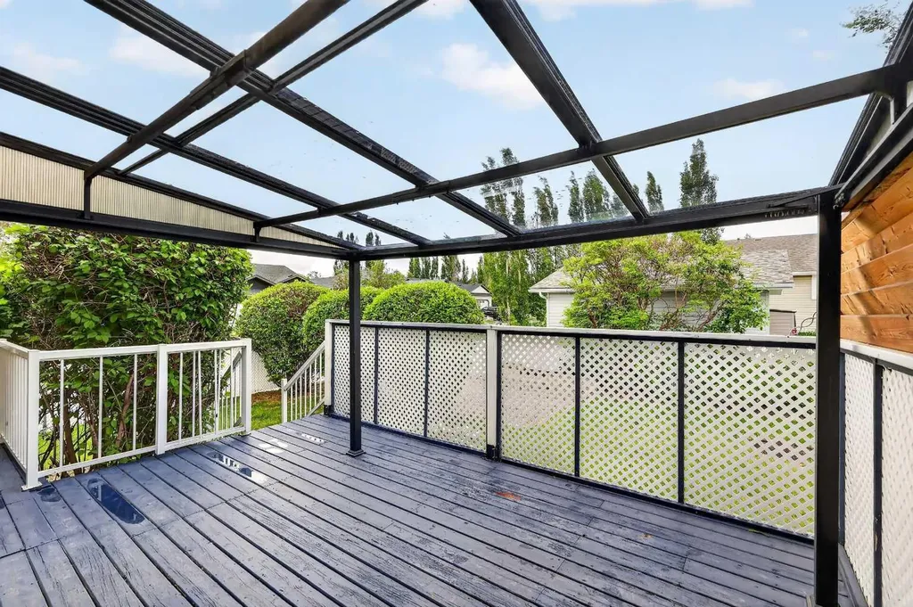 106 Cambridge Glen Drive Strathmore AB T1P 1W1