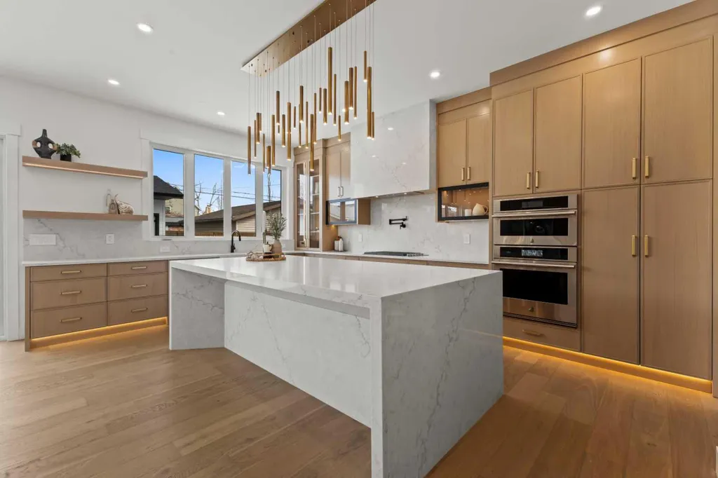 1910 Broadview Road NW Calgary AB T2N 3H7