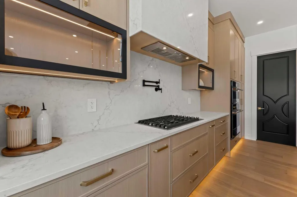 1910 Broadview Road NW Calgary AB T2N 3H7