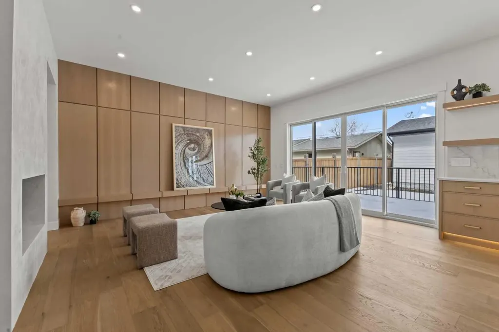 1910 Broadview Road NW Calgary AB T2N 3H7