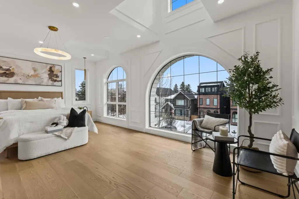 1910 Broadview Road NW Calgary AB T2N 3H7