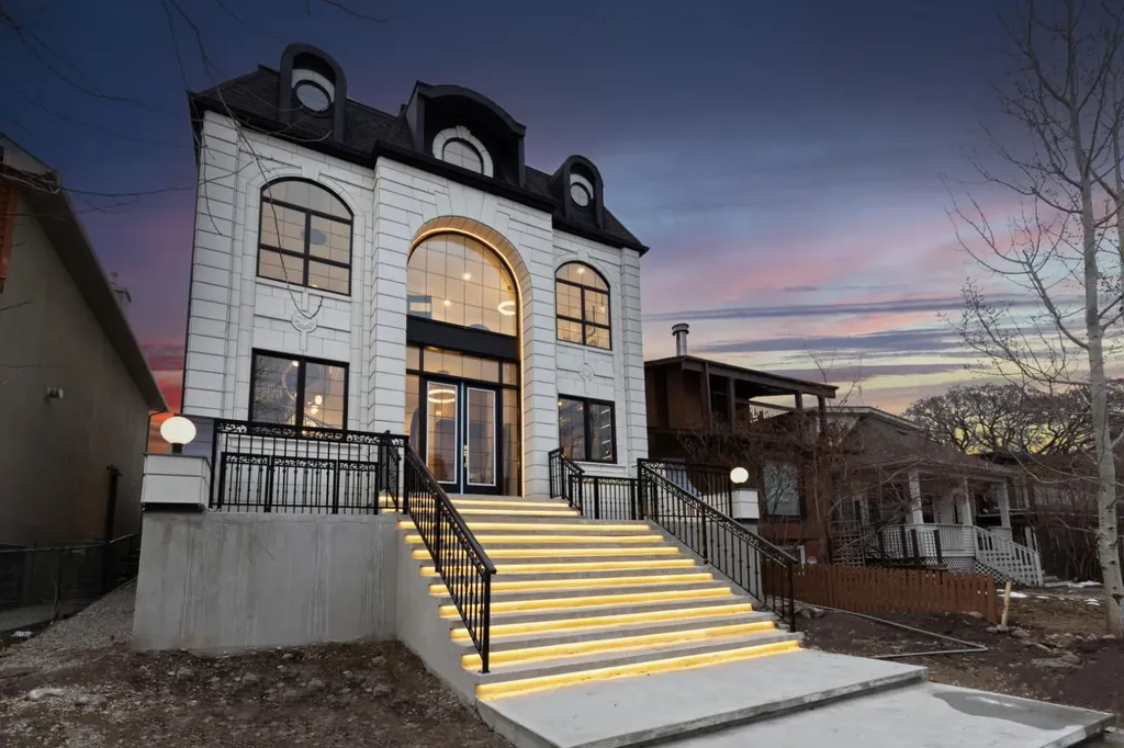 1910 Broadview Road NW Calgary AB T2N 3H7