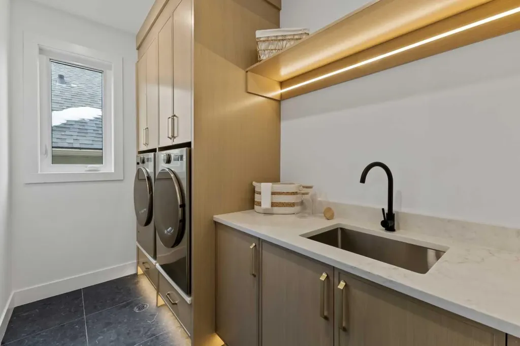 1910 Broadview Road NW Calgary AB T2N 3H7