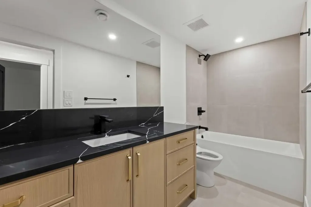 1910 Broadview Road NW Calgary AB T2N 3H7
