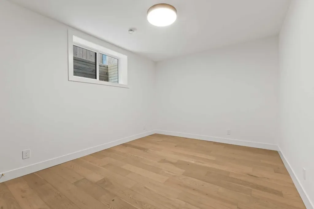 1910 Broadview Road NW Calgary AB T2N 3H7