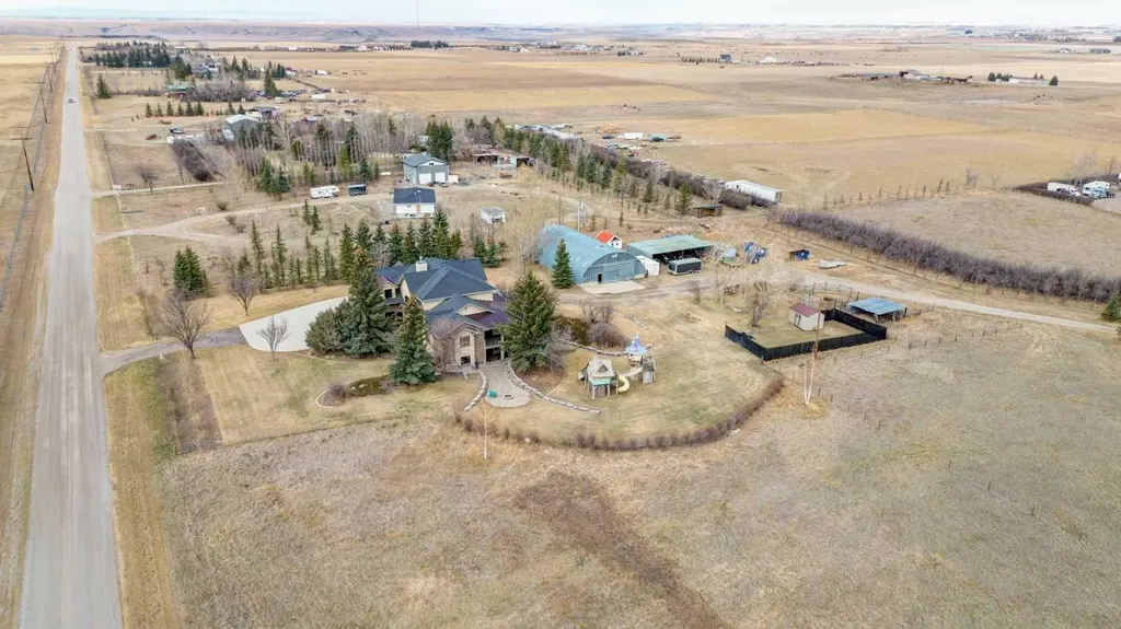 224010 Twp Road 9-2 Rural Lethbridge County AB T0L0V1