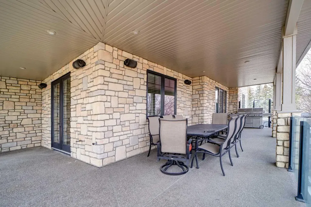 224010 Twp Road 9-2 Rural Lethbridge County AB T0L0V1